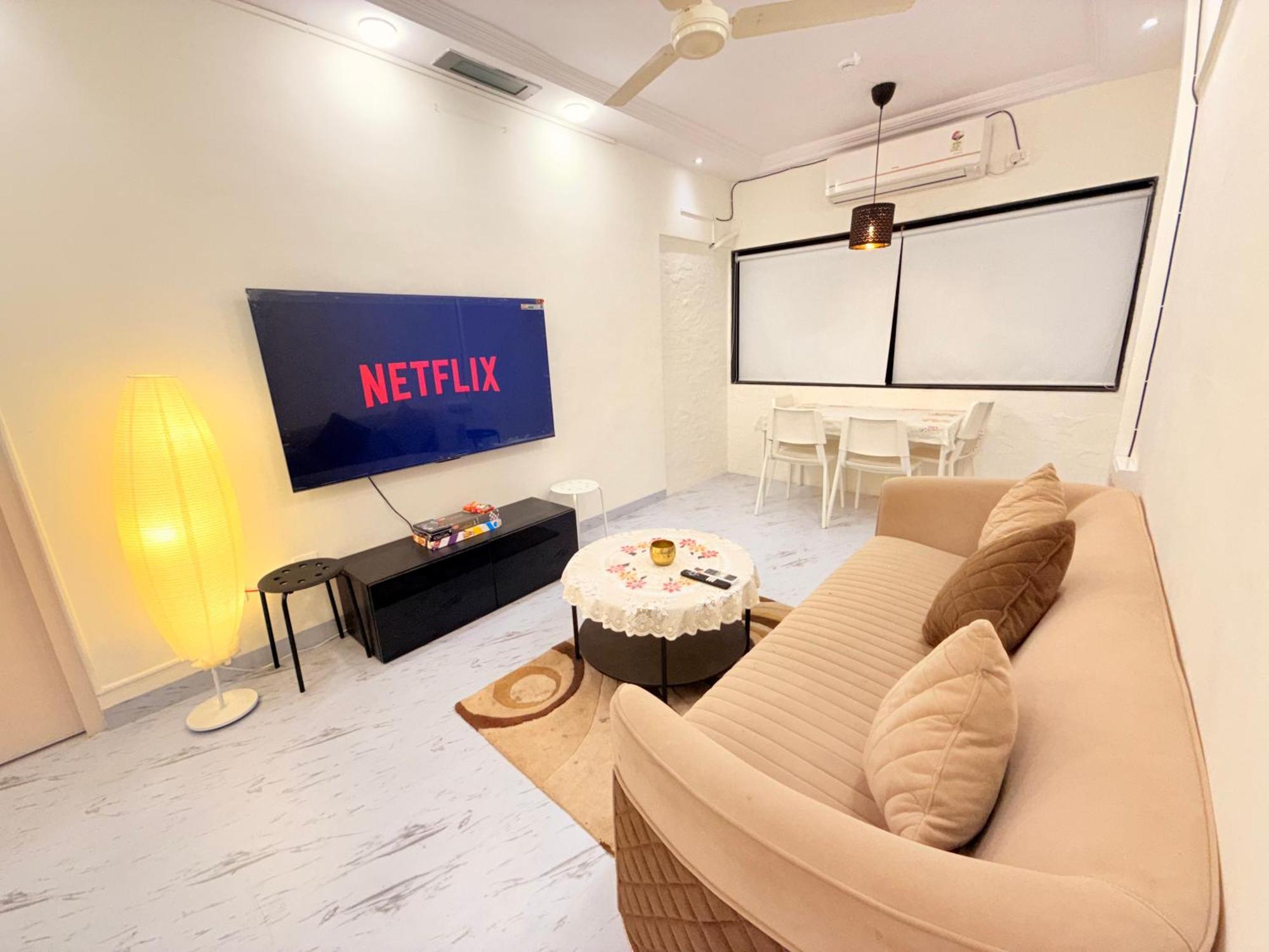 Elite 1 - 65'tv, Netflix&chill, Luxury 2bhk Apartament Bombaj