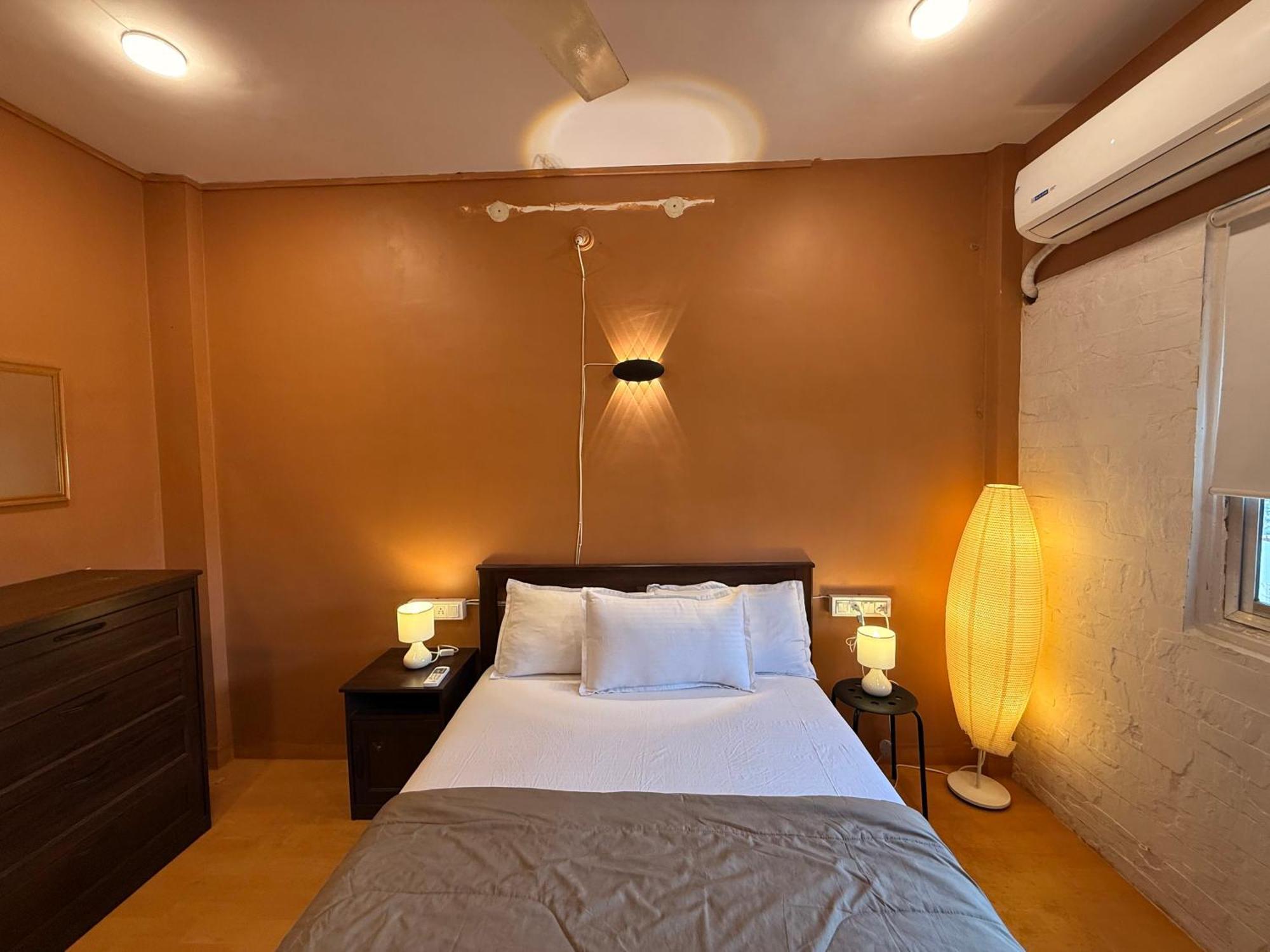 Elite 1 - 65'tv, Netflix&chill, Luxury 2bhk Apartament